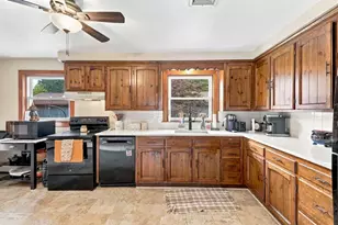 6 Oakhurst St, Ayer, MA 01432 - Photo 25