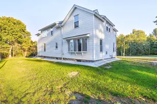 231 Millbury St, Auburn, MA 01501 - Photo 29