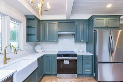 137 Hampshire Rd, Methuen, MA 01844 - Photo 9