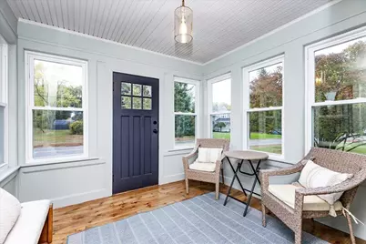137 Hampshire Rd, Methuen, MA 01844 - Photo 3