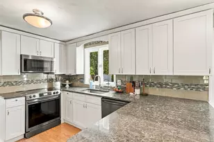 15 Tammie Rd, Hopedale, MA 01747 - Photo 3