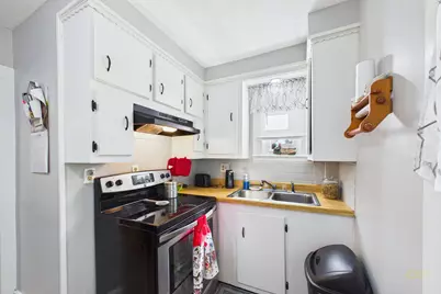 166 Blackmer St, New Bedford, MA 02744 - Photo 13