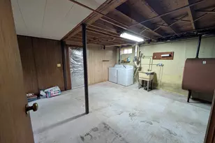 139 Charlton St, Oxford, MA 01540 - Photo 31
