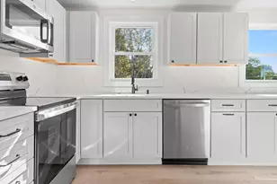16 Reynard St, Gloucester, MA 01930 - Photo 5