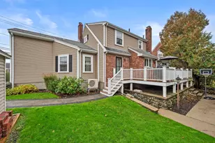 351 Appleton St, Arlington, MA 02476 - Photo 9