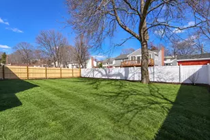 45 Redwood Dr, Norwood, MA 02062 - Photo 13