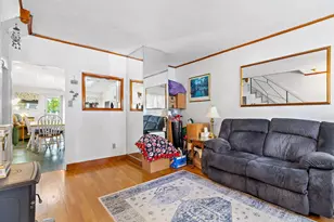 463 E 6th St, Boston, MA 02127 - Photo 3