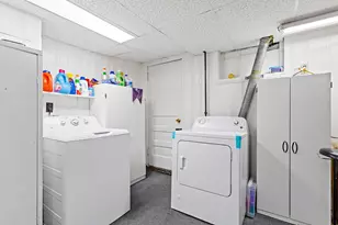 463 E 6th St, Boston, MA 02127 - Photo 13