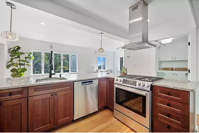 500 Summer St, Manchester by the Sea, MA 01944 - Photo 7
