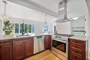 500 Summer St, Manchester by the Sea, MA 01944 - Photo 7