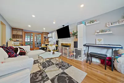 65 Hawthorne Rd, Waltham, MA 02451 - Photo 7