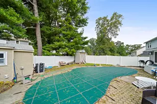 65 Hawthorne Rd, Waltham, MA 02451 - Photo 23