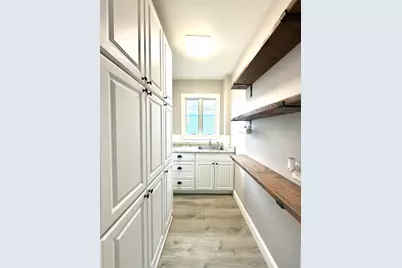 22 Washburn #2, Lynn, MA 01902 - Photo 9