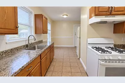 242 Chesnut St #2, Lynn, MA 01902 - Photo 1