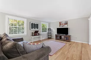 684 Maple Rd, Longmeadow, MA 01106 - Photo 7