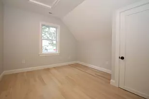 27 Holbrook Ct, Melrose, MA 02176 - Photo 25