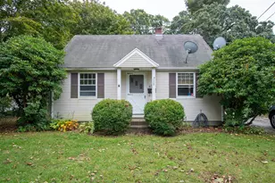 477 Teaticket Hwy, Falmouth, MA 02536 - Photo 1