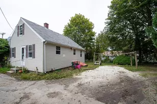 477 Teaticket Hwy, Falmouth, MA 02536 - Photo 3