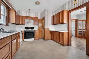 19 Stearns Rd, Boston, MA 02132 - Photo 11