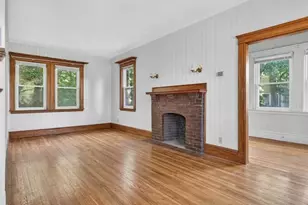 19 Stearns Rd, Boston, MA 02132 - Photo 7