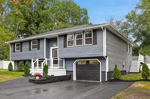 26 Meadow Dr, Middleton, MA 01949 - Photo 1