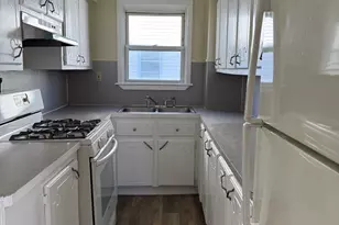 325 Davis St, New Bedford, MA 02746 - Photo 5