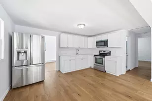 31-37 Monarch St, Lowell, MA 01854 - Photo 5