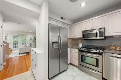40 Cummings Rd. #4, Boston, MA 02135 - Photo 9
