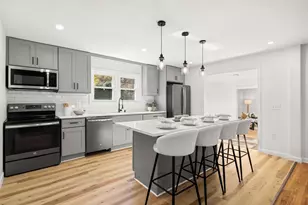 488 Elm St, Marlborough, MA 01752 - Photo 3
