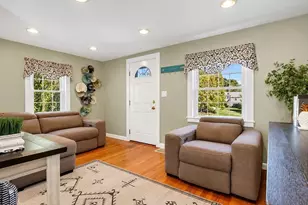 17 Hood Rd, Danvers, MA 01923 - Photo 9