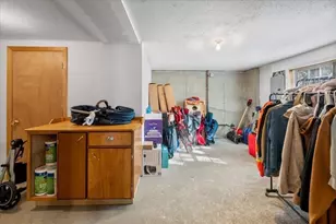 424 Dennison Dr, Southbridge, MA 01550 - Photo 31