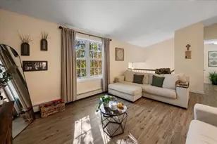 424 Dennison Dr, Southbridge, MA 01550 - Photo 17