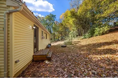 424 Dennison Dr, Southbridge, MA 01550 - Photo 35