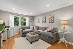 241 Main St, Reading, MA 01867 - Photo 3