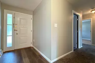 17 Lawn Ave, Lowell, MA 01852 - Photo 11
