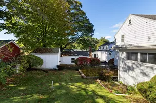 7 Luther Rd, Medford, MA 02155 - Photo 35