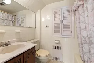 7 Luther Rd, Medford, MA 02155 - Photo 29