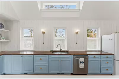 29 Field St, Marshfield, MA 02050 - Photo 3