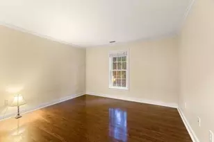 10 Crowninshield St, Peabody, MA 01960 - Photo 15