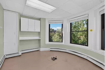 1051 Beacon St #8, Brookline, MA 02446 - Photo 13