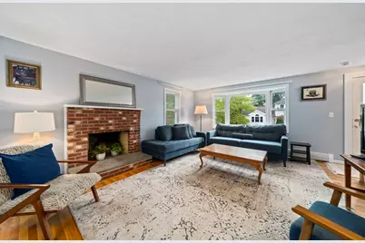 16 Beverly St, Quincy, MA 02169 - Photo 7