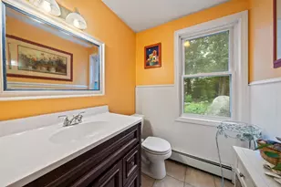 16 Beverly St, Quincy, MA 02169 - Photo 11