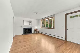 8 Selwyn Rd, Peabody, MA 01960 - Photo 13