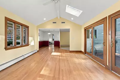 8 Selwyn Rd, Peabody, MA 01960 - Photo 5