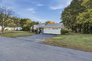 8 Selwyn Rd, Peabody, MA 01960 - Photo 37