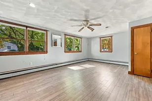 8 Selwyn Rd, Peabody, MA 01960 - Photo 17