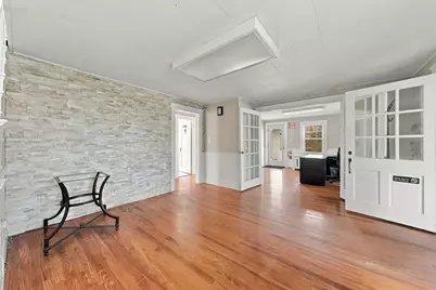 129 Huttleston Ave, Fairhaven, MA 02719 - Photo 23