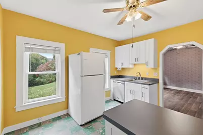 26 Elm St, Greenfield, MA 01301 - Photo 5