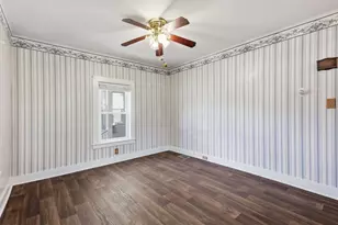 26 Elm St, Greenfield, MA 01301 - Photo 13