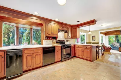 13 Cedar Lane, Medfield, MA 02052 - Photo 9